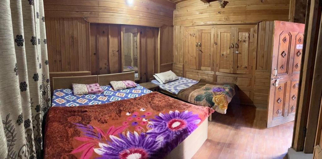 Satyam Homes Shoja Bagian luar foto